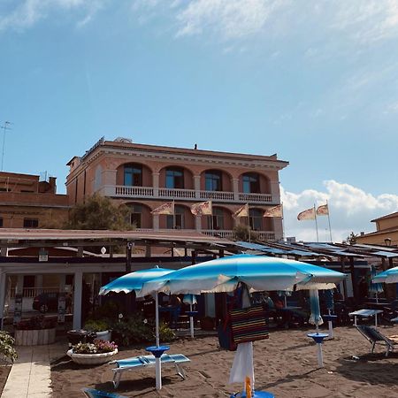 Hotel Miramare Ladispoli Esterno foto
