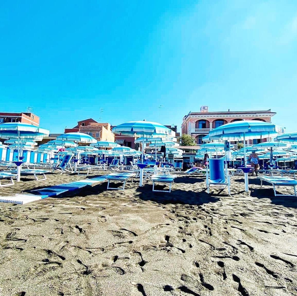 Hotel Miramare Ladispoli Esterno foto